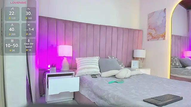 Valentino moretti online show from March 7, 2026, 11:38 am