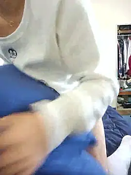 hinata 29 online show from April 3, 2026, 3:46 am