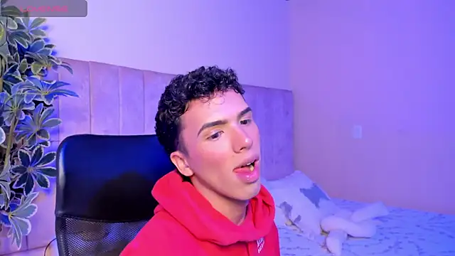 Snapshot of Seab_trooy chatting on November 15, 2025, 4:38 am Seab trooy online show from November 15, 2025, 4:38 am