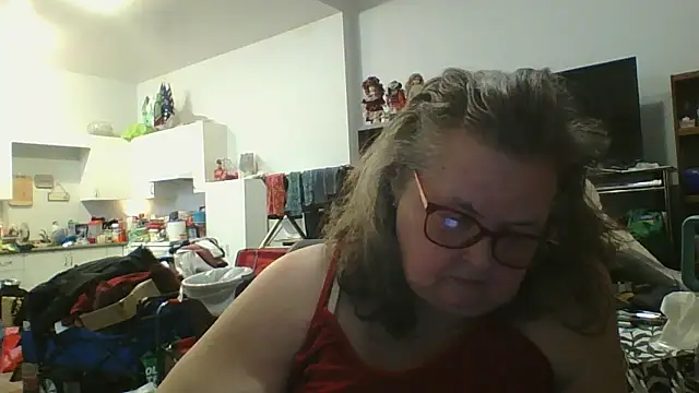 TiguhguhrsRose online show from January 14, 2026, 12:03 am