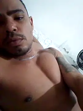 Snapshot of morenoosafado18cm chatting on November 19, 2025, 12:54 am morenoosafado18cm online show from November 19, 2025, 12:54 am