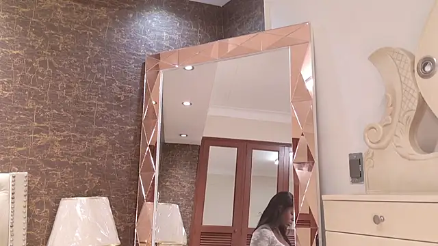 Snapshot of zyrastorm chatting on January 9, 2026, 4:36 pm zyrastorm online show from January 9, 2026, 4:36 pm