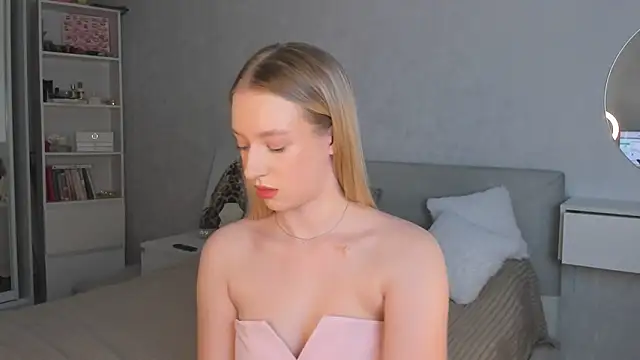 Snapshot of elldiana chatting on March 3, 2026, 5:25 am elldiana online show from March 3, 2026, 5:25 am