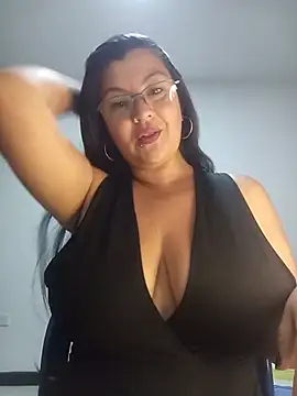CelesteAlvarez1989 online show from July 1, 2026, 4:13 am