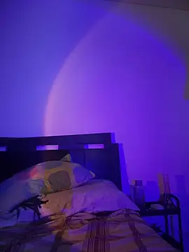 nikicatwild online show from November 26, 2025, 12:32 am