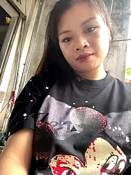 sara-xx online show from November 16, 2025, 7:57 am