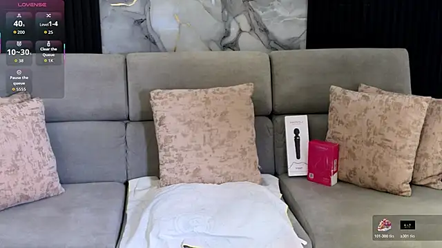 zendayavg online show from December 15, 2025, 12:33 pm