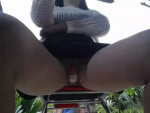 Snapshot of Amos_Eva chatting on December 17, 2025, 1:10 am Amos Eva online show from December 17, 2025, 1:10 am