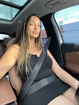 BelleRune online show from November 27, 2025, 9:54 am