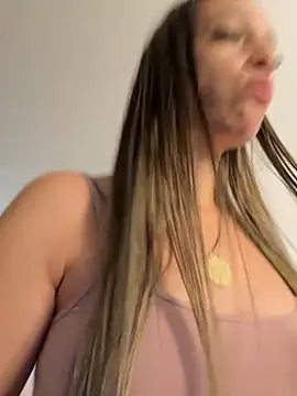 BelleRune online show from September 22, 2025, 10:54 am