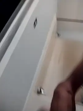 dickencidr online show from December 5, 2025, 12:48 pm