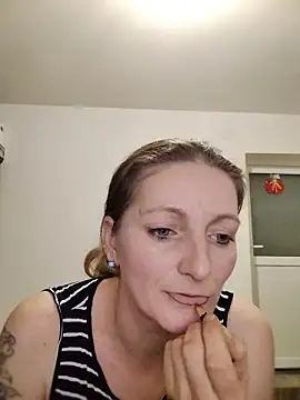 CrazyMaya39 online show from January 10, 2026, 12:28 am