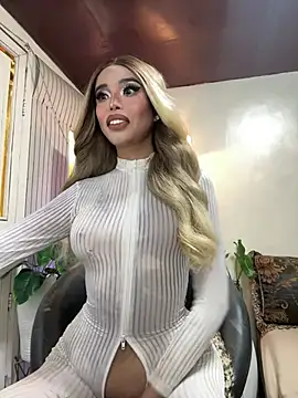  SandraHornball  online show from February 18, 2026, 1:47 am