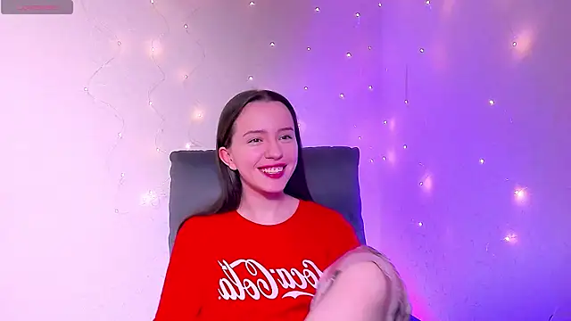 BellaVelure6767 online show from April 27, 2026, 1:36 am