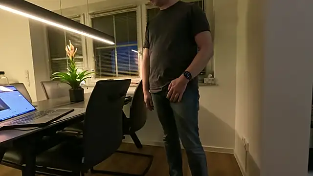 Cloudswitch online show from March 1, 2026, 5:57 pm