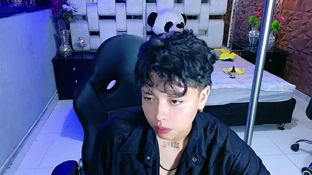 lunabustygirl online show from January 11, 2026, 5:14 am