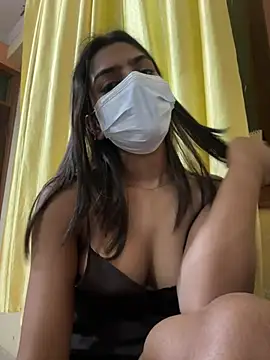 Snapshot of sexyayeshadesi chatting on February 18, 2026, 7:54 pm sexyayeshadesi online show from February 18, 2026, 7:54 pm