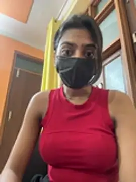 Snapshot of sexyayeshadesi chatting on February 12, 2026, 7:13 pm sexyayeshadesi online show from February 12, 2026, 7:13 pm