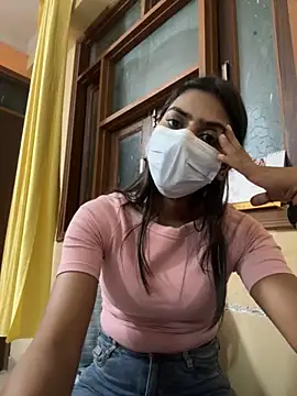 Snapshot of sexyayeshadesi chatting on February 22, 2026, 6:20 pm sexyayeshadesi online show from February 22, 2026, 6:20 pm