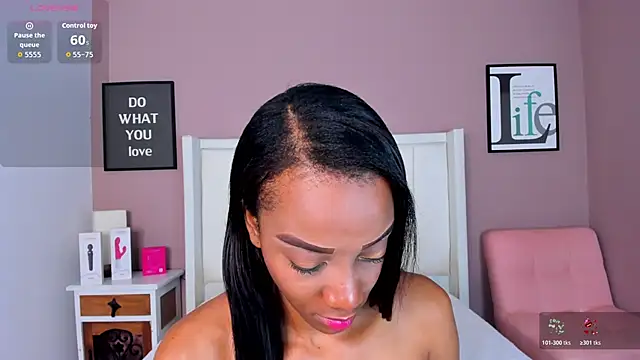 Snapshot of SandyAdaeze chatting on December 4, 2025, 12:04 pm SandyAdaeze online show from December 4, 2025, 12:04 pm