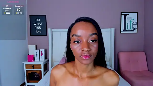 Snapshot of SandyAdaeze chatting on December 15, 2025, 12:33 pm SandyAdaeze online show from December 15, 2025, 12:33 pm