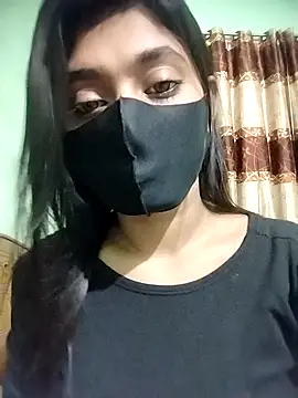 Disha Nur0 online show from April 19, 2026, 9:39 pm