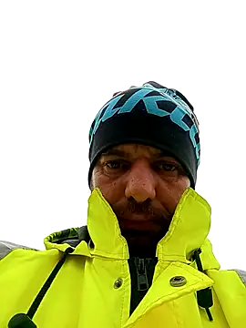 Snapshot of Motosz chatting on November 15, 2025, 11:36 am Motosz online show from November 15, 2025, 11:36 am