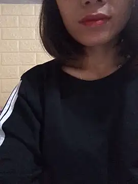 Trangbabylove online show from June 13, 2026, 3:37 am