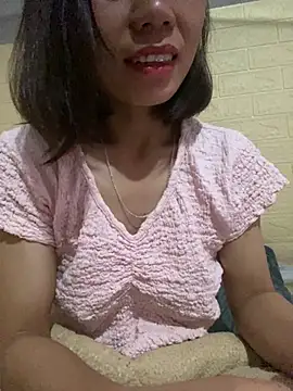 Trangbabylove online show from July 2, 2026, 2:12 am