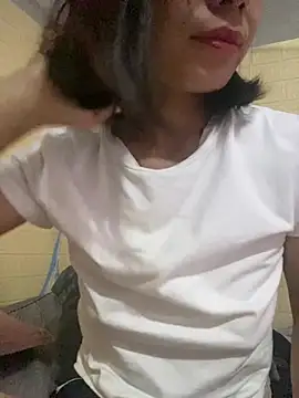 Trangbabylove online show from July 21, 2026, 4:47 am