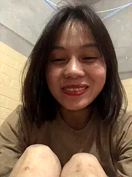 Trangbabylove online show from December 23, 2025, 6:56 am