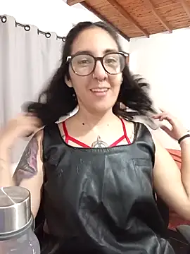 Melinerd online show from December 4, 2025, 6:51 pm