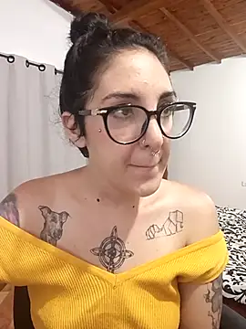 Melinerd online show from November 20, 2025, 7:58 pm