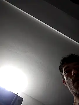 platone09 online show from April 15, 2026, 8:53 pm