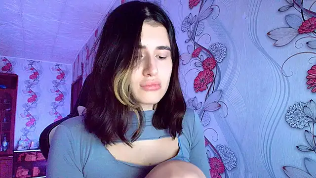 Snapshot of KristinaScott chatting on January 15, 2026, 3:04 pm KristinaScott online show from January 15, 2026, 3:04 pm