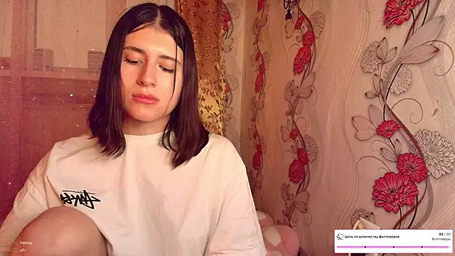 Snapshot of KristinaScott chatting on December 15, 2025, 6:58 pm KristinaScott online show from December 15, 2025, 6:58 pm