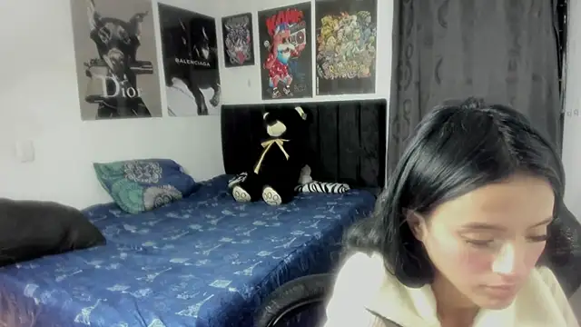 Snapshot of Candy__Girll18 chatting on February 27, 2026, 12:33 am Candy Girll18 online show from February 27, 2026, 12:33 am