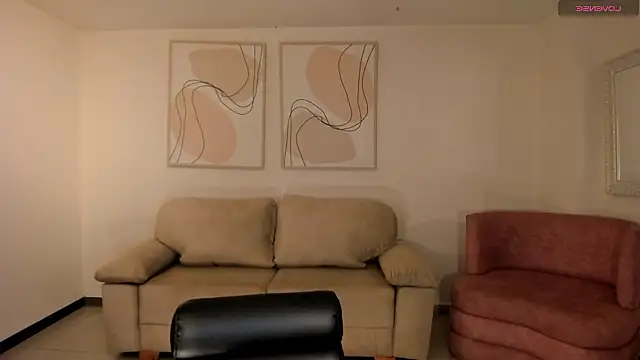 HaileyRoss  online show from March 22, 2026, 10:28 am