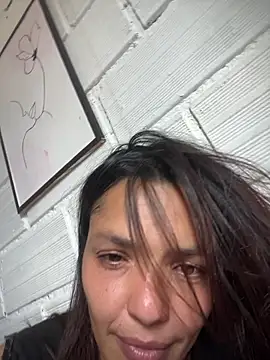 Snapshot of LaraDanverss chatting on November 16, 2025, 5:28 pm LaraDanverss online show from November 16, 2025, 5:28 pm