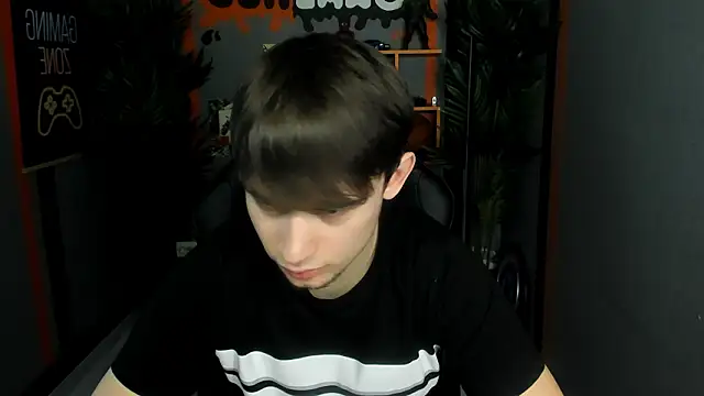 Snapshot of AlejandroEllias chatting on February 11, 2026, 5:51 am AlejandroEllias online show from February 11, 2026, 5:51 am