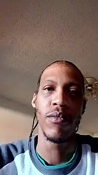 Snapshot of BrownSuga317 chatting on November 14, 2025, 9:40 pm BrownSuga317 online show from November 14, 2025, 9:40 pm