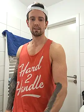 Snapshot of Mystery_Mark chatting on February 28, 2026, 7:46 pm Mystery Mark online show from February 28, 2026, 7:46 pm