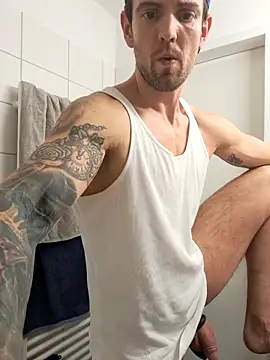 Snapshot of Mystery_Mark chatting on February 15, 2026, 6:18 pm Mystery Mark online show from February 15, 2026, 6:18 pm