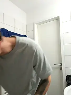 Snapshot of Mystery_Mark chatting on February 17, 2026, 7:11 pm Mystery Mark online show from February 17, 2026, 7:11 pm