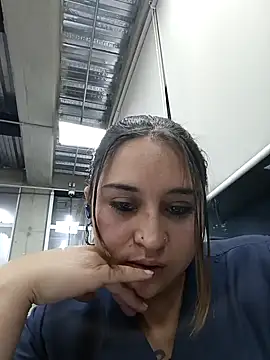 Snapshot of Lunabella3 chatting on November 25, 2025, 6:03 am Lunabella3 online show from November 25, 2025, 6:03 am