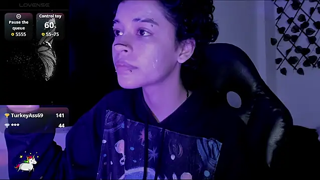 Anny Kiitty online show from April 15, 2026, 1:00 am