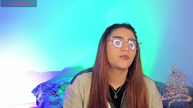 soy-anny1 online show from December 20, 2025, 3:42 am