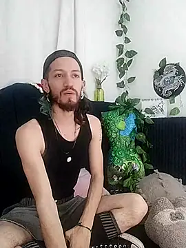 AngelDamianArt online show from November 27, 2025, 8:42 pm