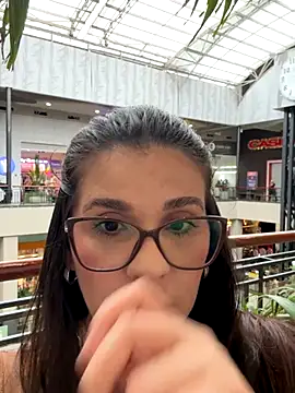 Snapshot of kaily_monroe chatting on December 18, 2025, 8:12 pm kaily monroe online show from December 18, 2025, 8:12 pm