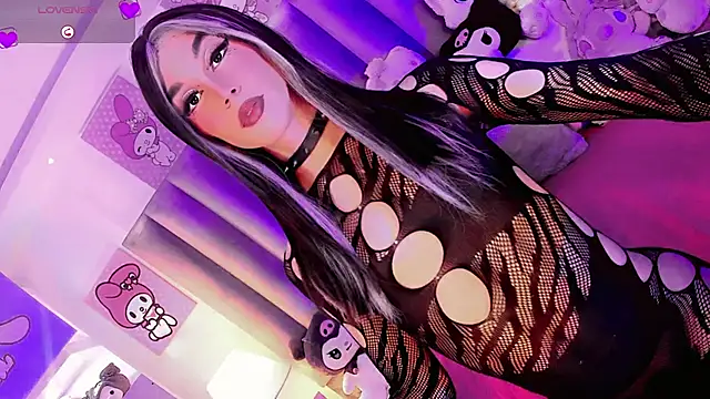 Snapshot of dearAlanaxxx chatting on February 2, 2026, 10:53 pm dearAlanaxxx online show from February 2, 2026, 10:53 pm